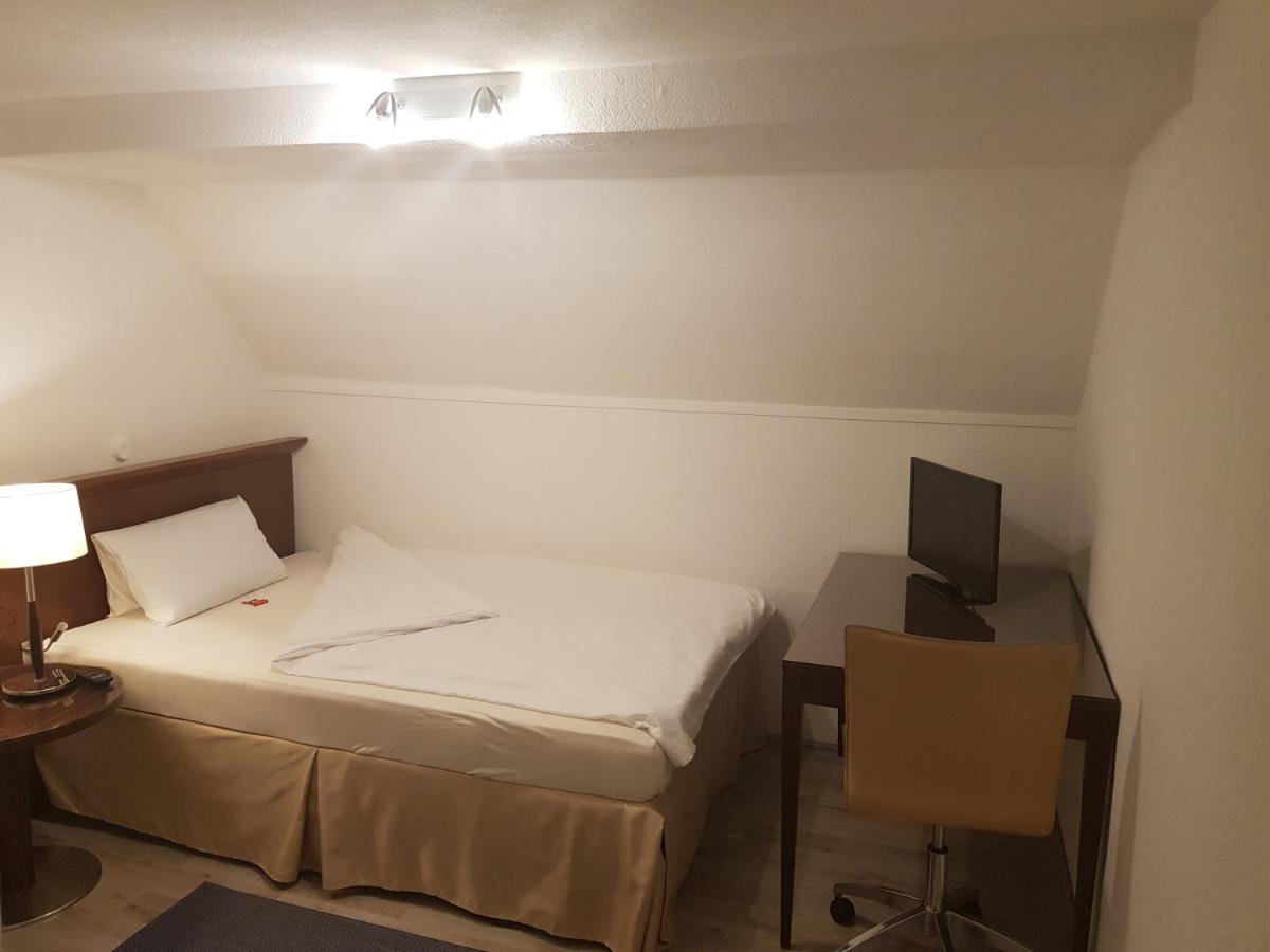 Hotel Pension Bluechersruh Bad Berneck im Fichtelgebirge Exterior foto